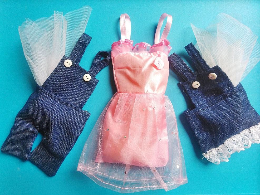 Μπομπονιέρα ροζ φόρεμα ρομαντική vintage κορίτσιου και τζιν παντελονάκι για αγόρι