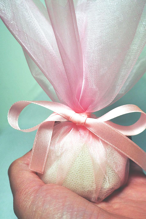 οικονομική μπομπονιέρα, μπομπονιερα ροζ, μπομπονιερα βαπτισης, ροζ μπομπονιερα, μπομπονιερα κοριτσι, μπομπονιέρες κορίτσια, ροζ, συννεφάκι, ανεμώνα μπομπονιέρα, φούξια μπομπονιέρα, μπομπονιέρες για κορίτσια,