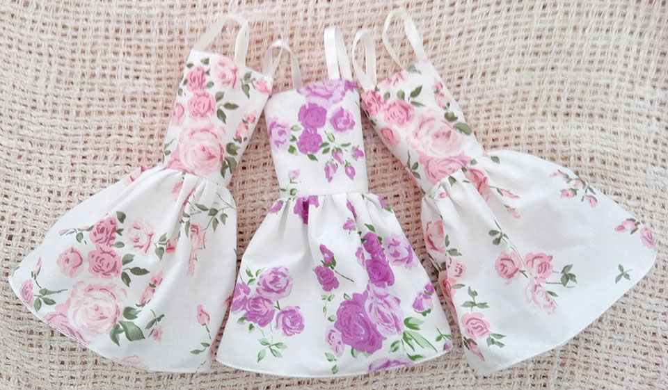 Μπομπονιέρα βάπτισης με λουλουδάτο φόρεμα vintage για κορίτσια