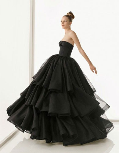 μαυρο νυφικό, νυφικα, black wedding dress, black wedding, bridal, black bridal