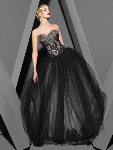 μαυρο νυφικό, νυφικα, black wedding dress, black wedding, bridal, black bridal
