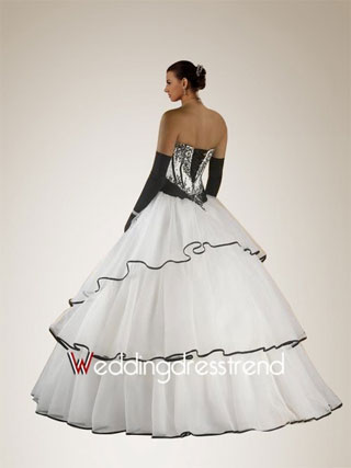 μαυρο νυφικό, νυφικα, black wedding dress, black wedding, bridal, black bridal