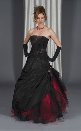 μαυρο νυφικό, νυφικα, black wedding dress, black wedding, bridal, black bridal