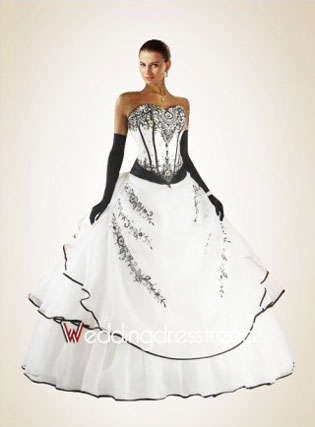 μαυρο νυφικό, νυφικα, black wedding dress, black wedding, bridal, black bridal