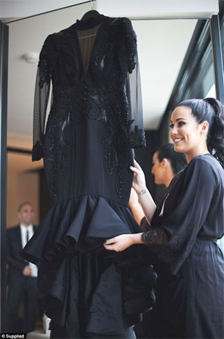 μαυρο νυφικό, νυφικα, black wedding dress, black wedding, bridal, black bridal