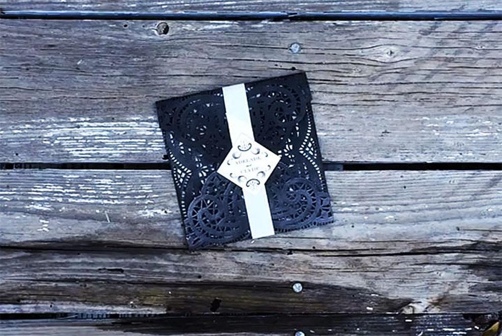 Χειροποίητα προσκλητήρια γάμου